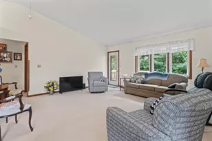 1037 Country Gardens NW, Grand Rapids, MI 49534 - Photo 9
