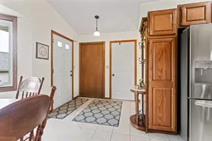 1037 Country Gardens NW, Grand Rapids, MI 49534 - Photo 5