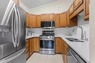 1037 Country Gardens NW, Grand Rapids, MI 49534 - Photo 3