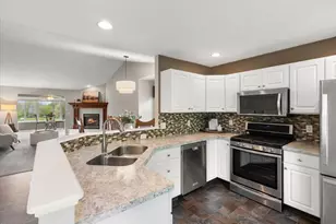 2107 Blue Bell Way NW, Grand Rapids, MI 49504 - Photo 5