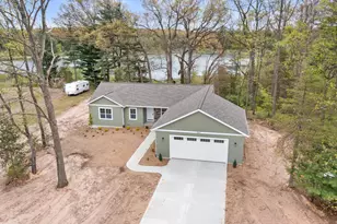 12165 Pine Meadows Dr, Wayland, MI 49348 - Photo 1