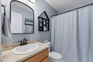 1384 Baywood Cir, Brighton, MI 48116 - Photo 39
