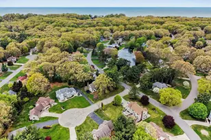 205 Woodlark Ct, Holland, MI 49424 - Photo 39