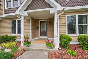 205 Woodlark Ct, Holland, MI 49424 - Photo 33
