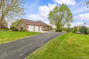 275 W Brogan Rd, Hastings, MI 49058 - Photo 5
