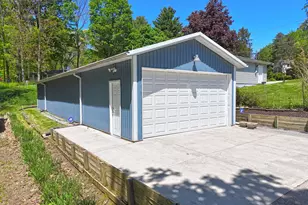 66937 Lakeshore Dr, Dowagiac, MI 49047 - Photo 9