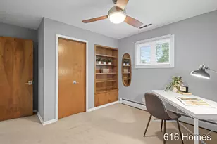 124 Loch Lomond Ave NE, Grand Rapids, MI 49546 - Photo 21