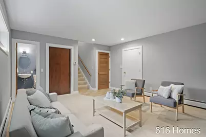 124 Loch Lomond Avenue NE, Grand Rapids, MI 49546 - Photo 23