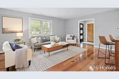 124 Loch Lomond Avenue NE, Grand Rapids, MI 49546 - Photo 7
