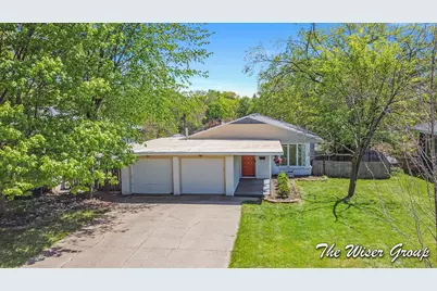1742 Boston Street SE, Grand Rapids, MI 49506 - Photo 45