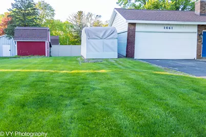 1641 Willowbrook Drive, Jenison, MI 49428 - Photo 9