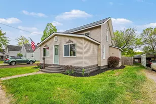 413 S Front St, Belding, MI 48809 - Photo 31