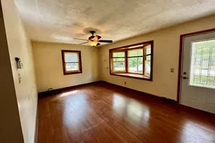 19105 Glendale Cir, Spring Lake, MI 49456 - Photo 9