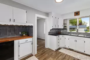 131 3rd St, Lakeview, MI 48850 - Photo 13
