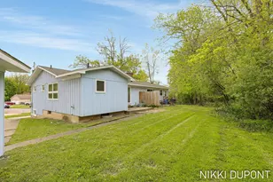 2417-2419 Edgewood Ave SE, Grand Rapids, MI 49546 - Photo 9
