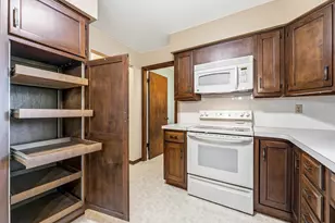 7738 Andrea Ln, Portage, MI 49024 - Photo 7