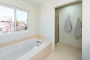 36520 Tom Brown Ct, Westland, MI 48185 - Photo 49