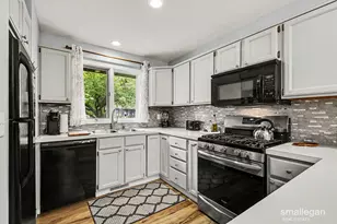 886 Harvest Dr, Holland, MI 49423 - Photo 5