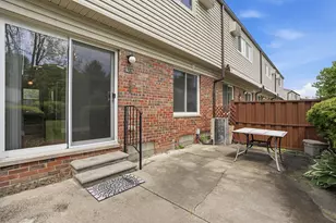 18239 Jamestown Cir, Northville, MI 48168 - Photo 29