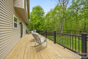 5951 Barcroft Dr SW, Wyoming, MI 49418 - Photo 37
