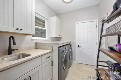 5951 Barcroft Drive SW, Wyoming, MI 49418 - Photo 17