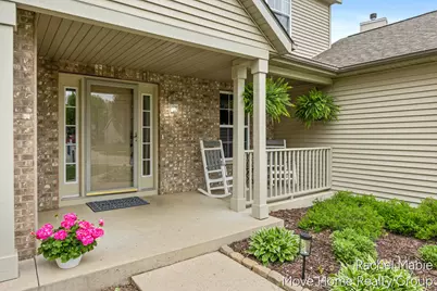 5951 Barcroft Drive SW, Wyoming, MI 49418 - Photo 3