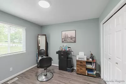 806 Grindle Drive SE, Lowell, MI 49331 - Photo 11