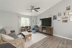 806 Grindle Dr SE, Lowell, MI 49331 - Photo 3