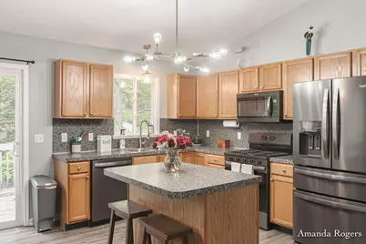 806 Grindle Drive SE, Lowell, MI 49331 - Photo 7