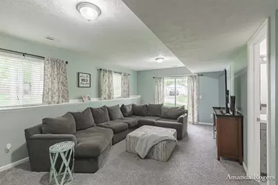 806 Grindle Drive SE, Lowell, MI 49331 - Photo 17
