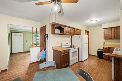 1230 Peachwood Drive, Flint, MI 48507 - Photo 9