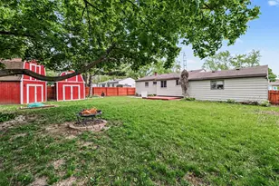 1230 Peachwood Dr, Flint, MI 48507 - Photo 3