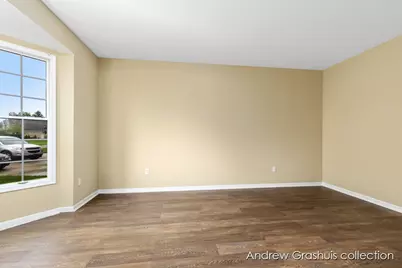 7326 Royal Ridge SE, Caledonia, MI 49316 - Photo 11