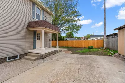 111 N Jefferson Street, Lowell, MI 49331 - Photo 7