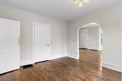 111 N Jefferson Street, Lowell, MI 49331 - Photo 15