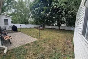 611 S Occidental Rd, Tecumseh, MI 49286 - Photo 5