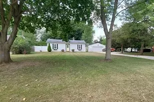 611 S Occidental Rd, Tecumseh, MI 49286 - Photo 1
