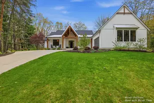 8266 Squires St NE, Rockford, MI 49341 - Photo 3