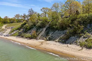 1484 71st St, Fennville, MI 49408 - Photo 7