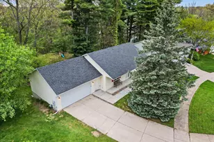 165 Hunter's Trail Ct, Middleville, MI 49333 - Photo 27