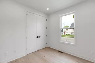 289 W Ann Arbor Trail, Plymouth, MI 48170 - Photo 11