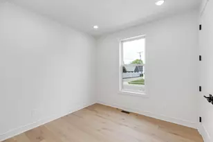 289 W Ann Arbor Trail, Plymouth, MI 48170 - Photo 17