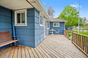 510 W 3rd St, Buchanan, MI 49107 - Photo 15