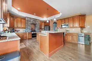 23325 Country Club Dr, South Lyon, MI 48178 - Photo 25