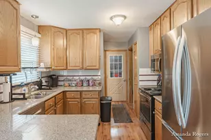 1780 Woodrun Dr SE, Lowell, MI 49331 - Photo 9