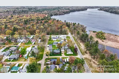 1653 S Beech Avenue, White Cloud, MI 49349 - Photo 5