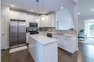 2544 Oxford Cir, Ann Arbor, MI 48103 - Photo 9