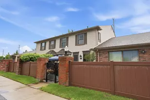 41379 Southwind Dr, Canton, MI 48188 - Photo 3
