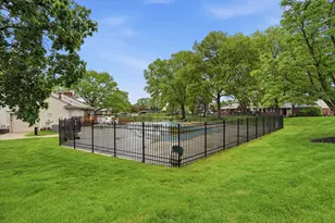 41379 Southwind Dr, Canton, MI 48188 - Photo 25