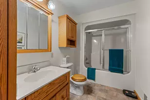 12215 Goffe Rd, Jonesville, MI 49250 - Photo 43